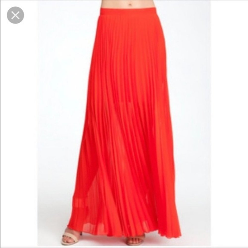 💋STUNNING💋Soft Pleated Maxi Skirt in Coral - Picture 5 of 8